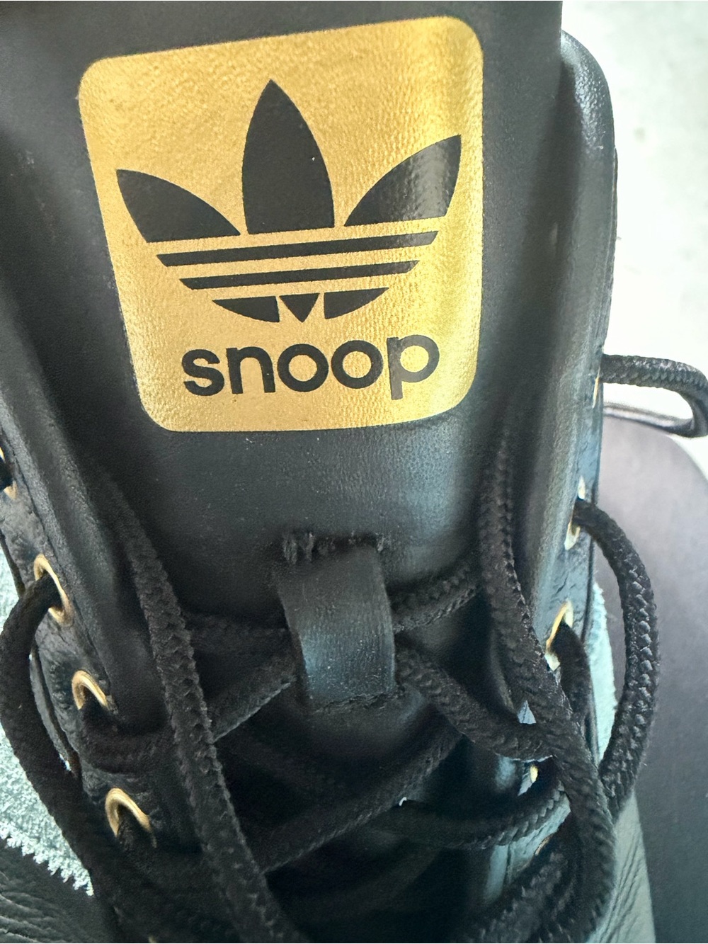 adidas snoop Black leather and Light Blue Low-Top Sneakers - Picture 8 of 10